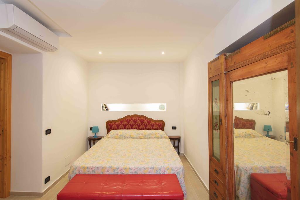 Gioeni 23 Apartment เชฟาลู ภายนอก รูปภาพ